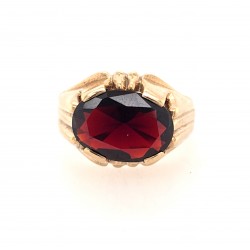 Pre Owned 9ct Garnet Signet Ring ZX942